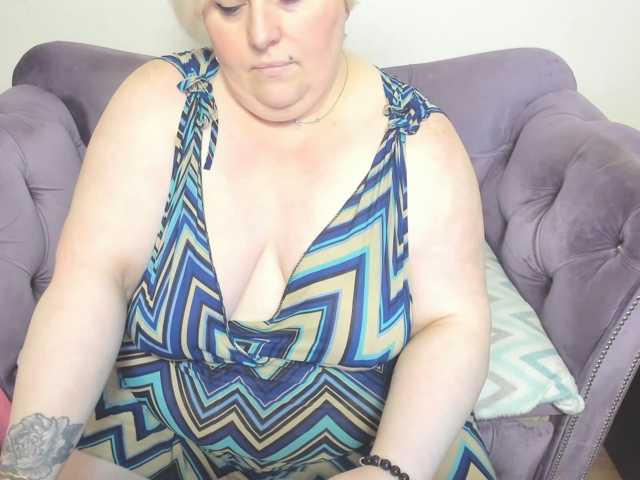 fashiona live cam on BongaCams