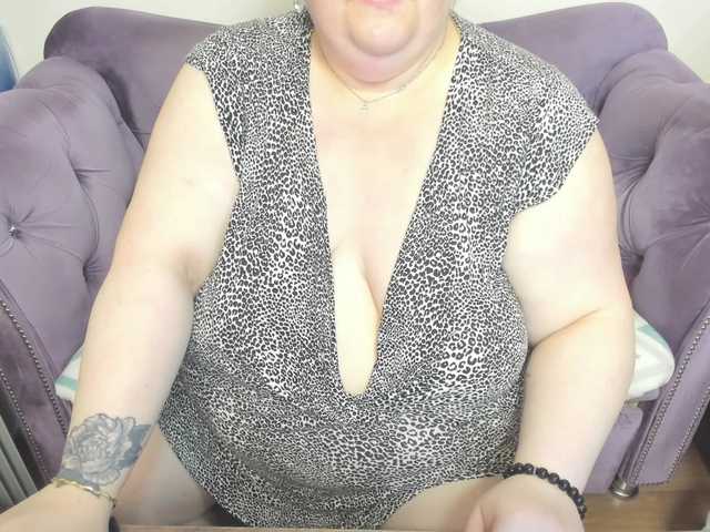 fashiona — live female cam