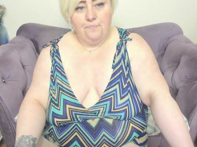 fashiona live cam on BongaCams