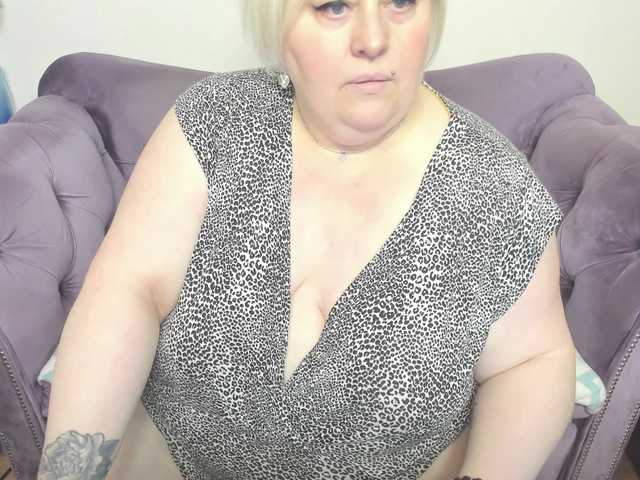 fashiona live cam on BongaCams