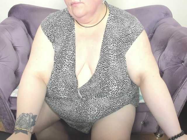 fashiona live cam on BongaCams
