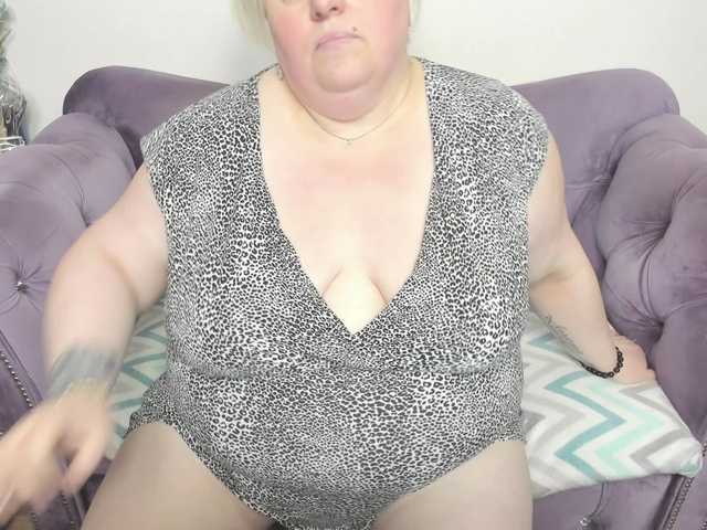 fashiona live cam on BongaCams