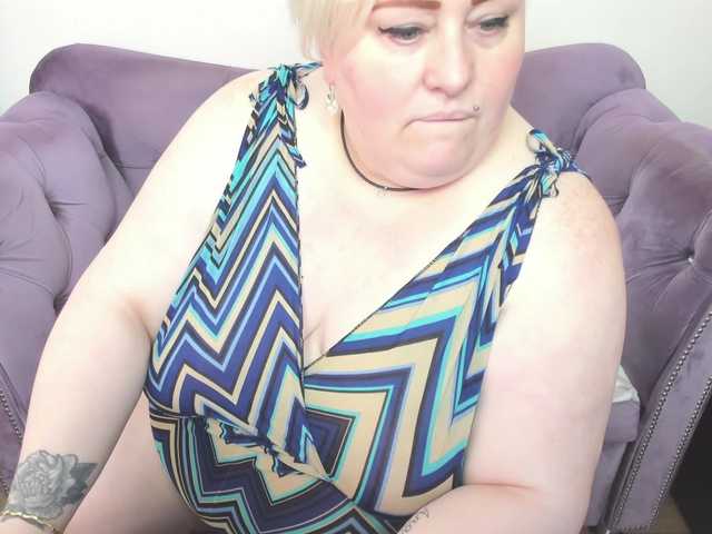 fashiona live cam on BongaCams