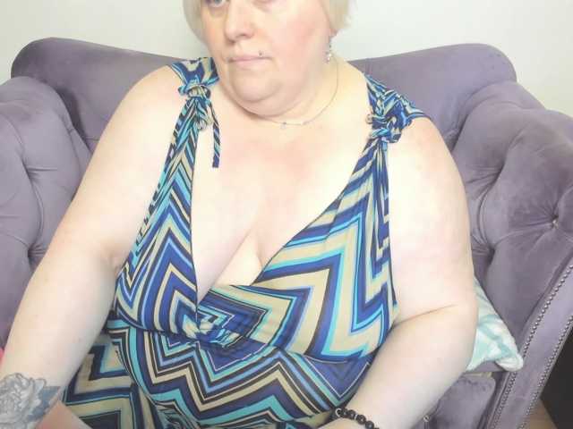fashiona live cam on BongaCams