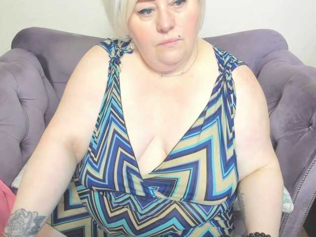 fashiona live cam on BongaCams