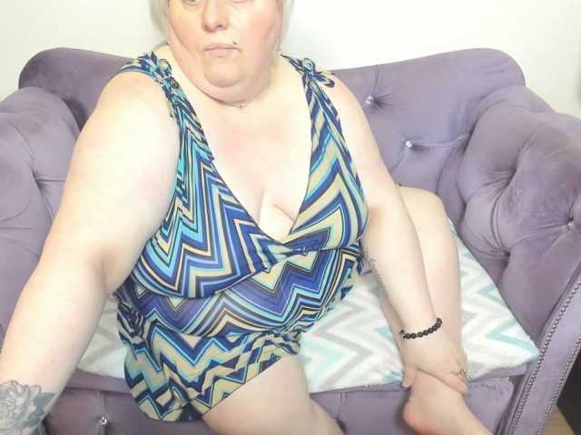 fashiona live cam on BongaCams