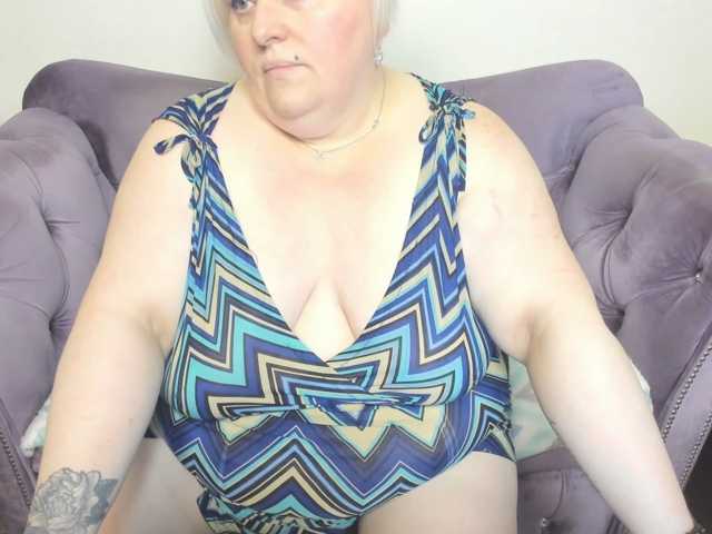 fashiona live cam on BongaCams