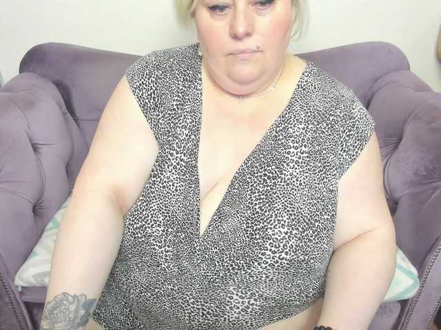 fashiona live cam on BongaCams