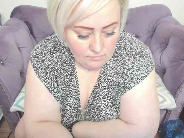 fashiona Live Webcam on BongaCams