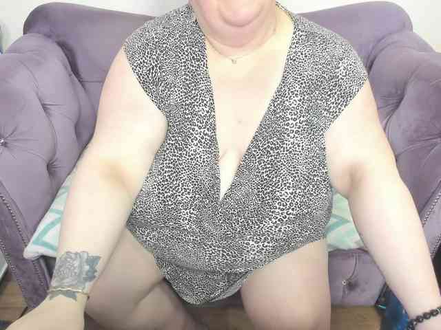 fashiona Live Webcam on BongaCams