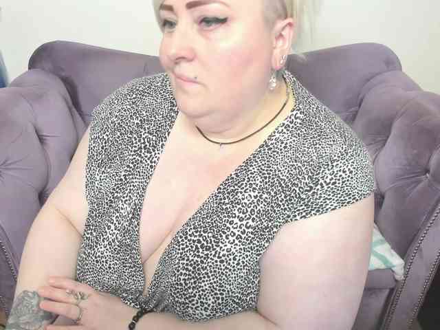 fashiona Live Webcam on BongaCams