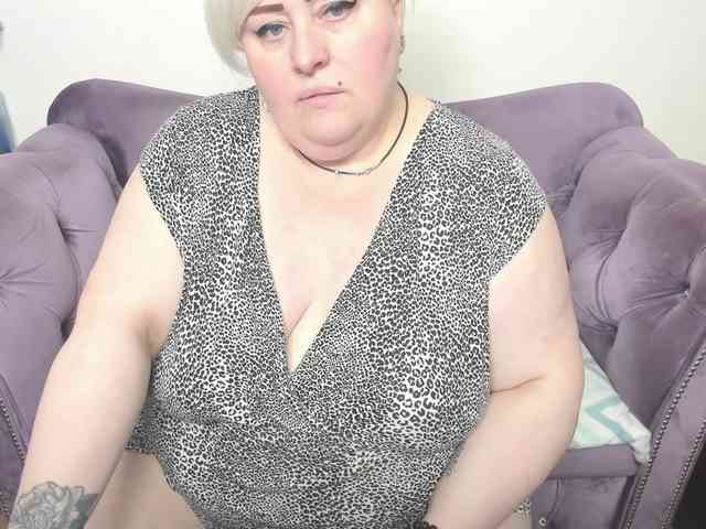 fashiona Live Webcam on BongaCams