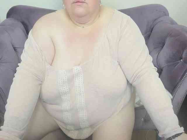fashiona Live Webcam on BongaCams