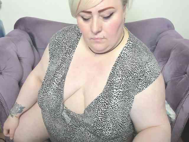 fashiona Live Webcam on BongaCams