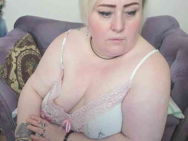 fashiona Live Webcam on BongaCams