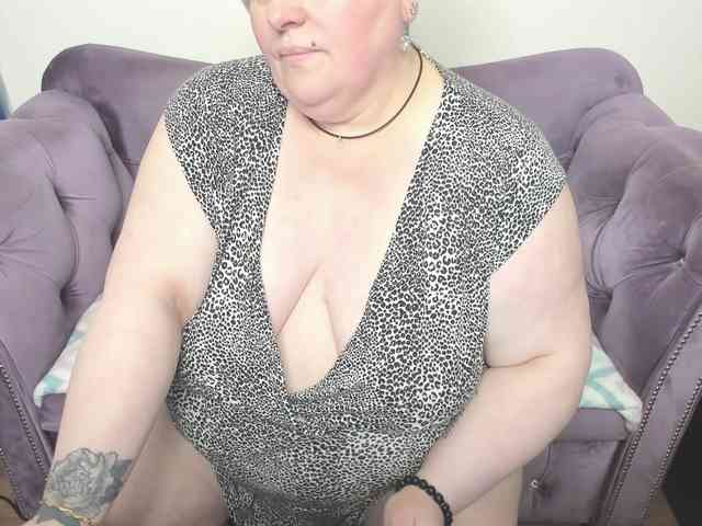fashiona Live Webcam on BongaCams