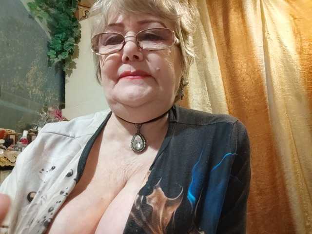 le modèle lelaniy est en webcam porno dans un show sur le site bongacams, il possède les tags suivants: White/Caucasian,Blonde,Trimmed