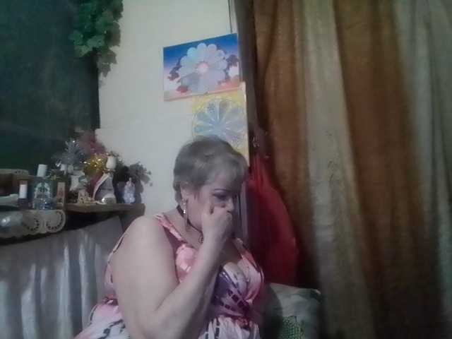 lelaniy live cam on BongaCams