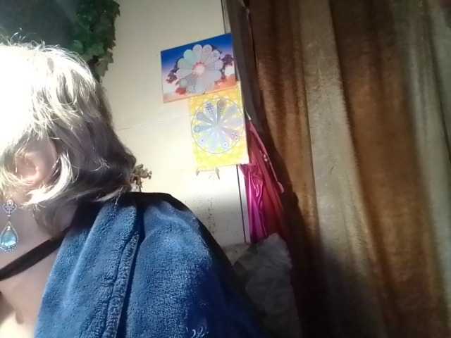 lelaniy live cam on BongaCams