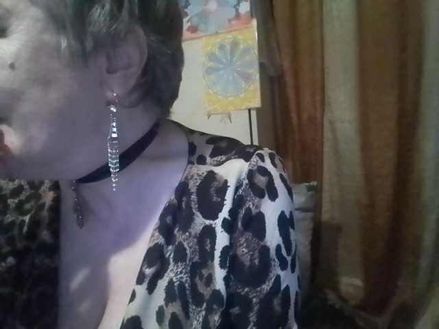 lelaniy live cam on BongaCams