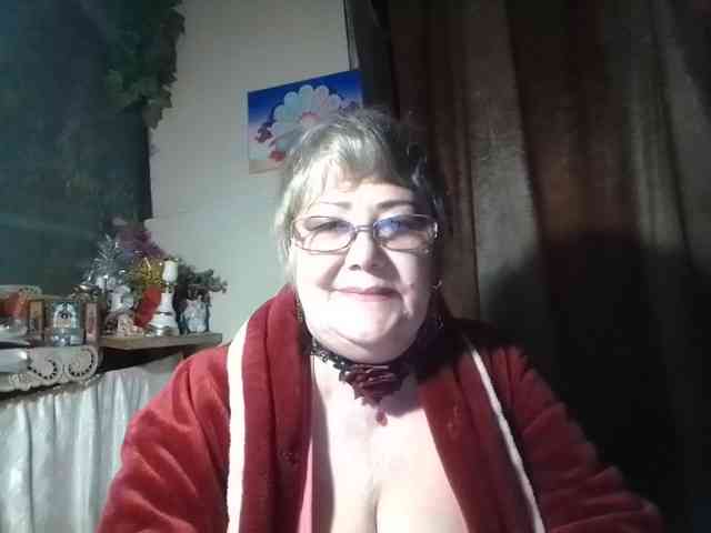 lelaniy live female cam on bongacams