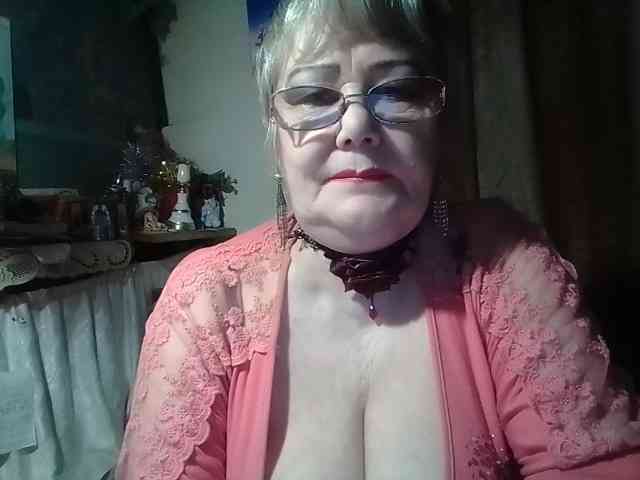 lelaniy live female cam on bongacams