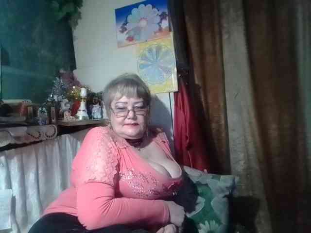 lelaniy live female cam on bongacams