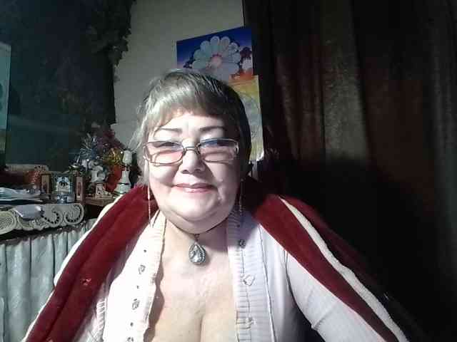 lelaniy live female cam on bongacams
