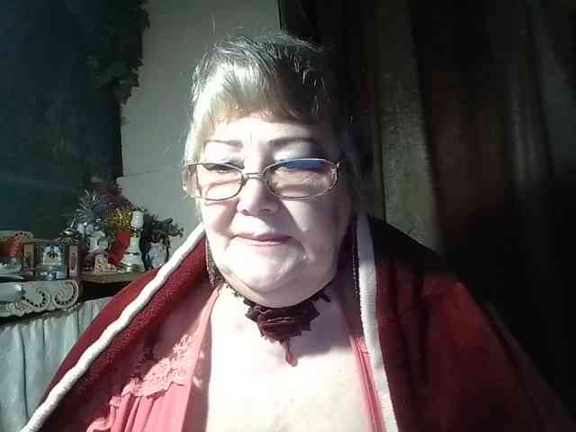 lelaniy live female cam on bongacams