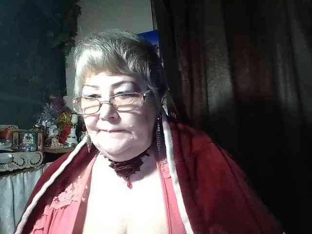 lelaniy live female cam on bongacams