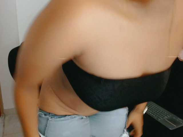 LunaJoy, live now on BongaCams