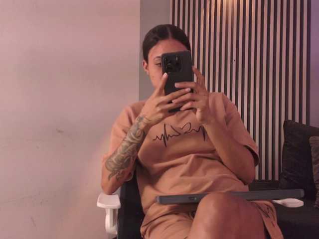 GysellHanson live cam on BongaCams