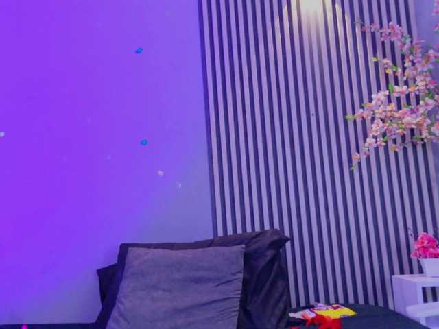 GysellHanson live cam on UnifiedCams