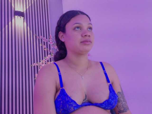 GysellHanson live webcam show