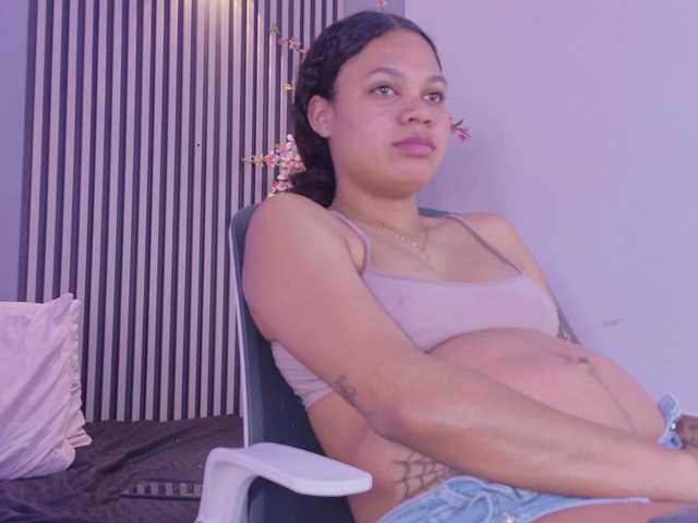 GysellHanson live cam on UnifiedCams