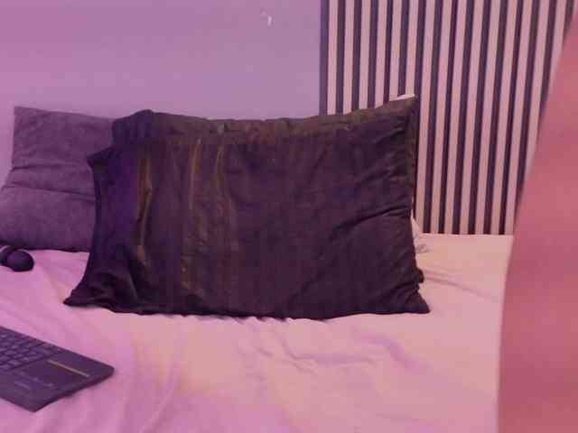 GysellHanson webcam