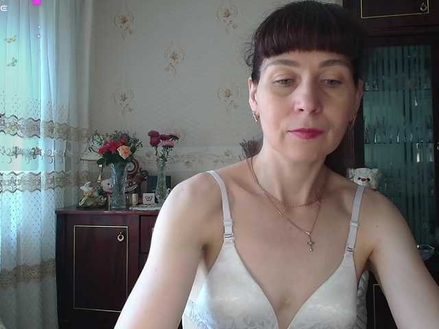 caroliiine live cam on BongaCams