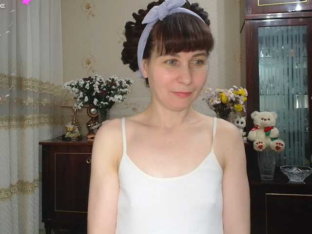 caroliiine live cam on BongaCams