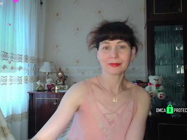 caroliiine live cam on BongaCams