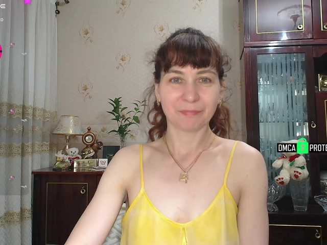 caroliiine live cam on BongaCams