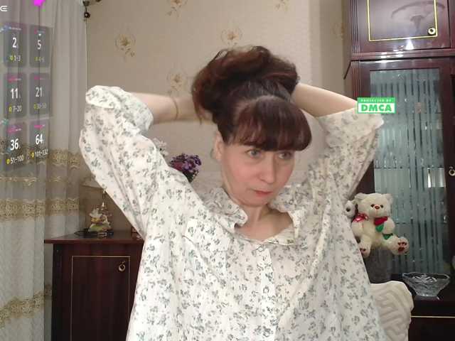 caroliiine live cam on BongaCams