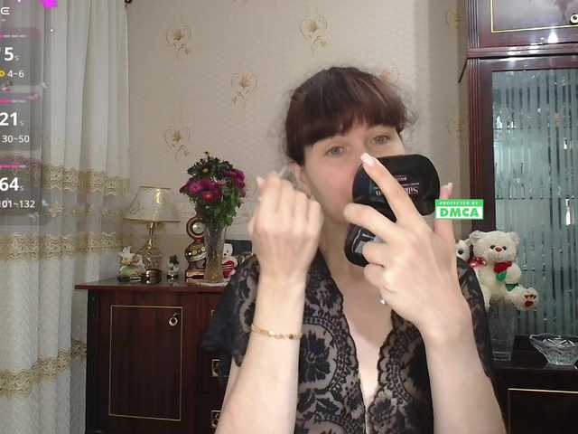 caroliiine live cam on BongaCams