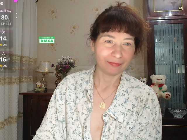 caroliiine live cam