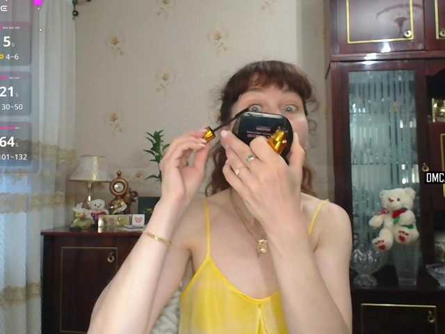 caroliiine live cam on BongaCams