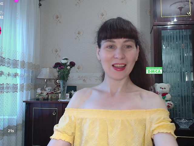 caroliiine live cam on BongaCams
