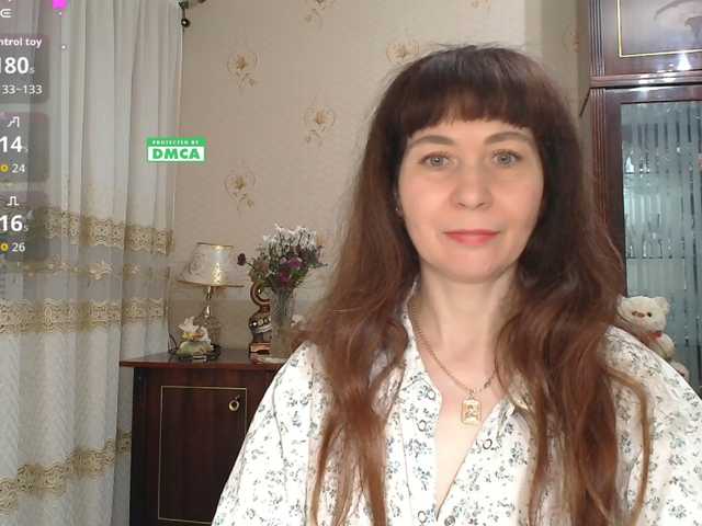 caroliiine live cam on BongaCams