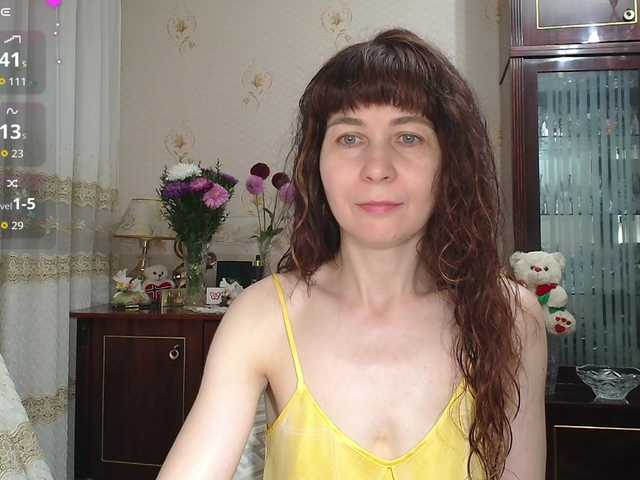 caroliiine live cam on BongaCams