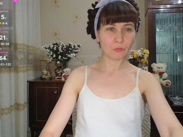 Caroliiine live cam