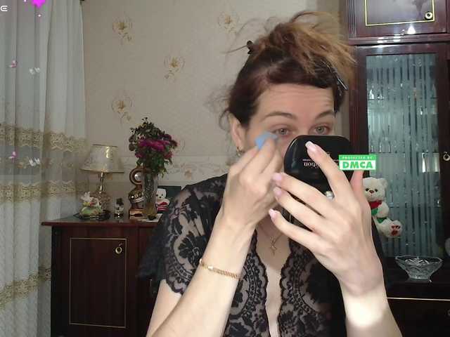 caroliiine live cam on BongaCams