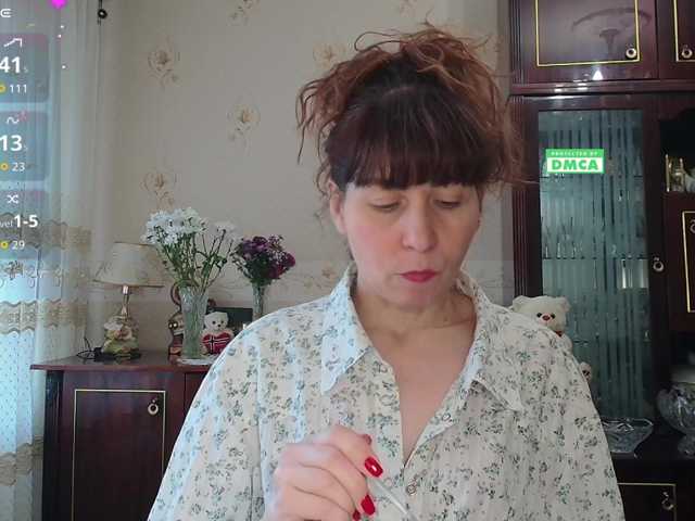 caroliiine live cam on BongaCams